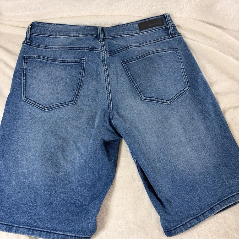 Calvin Klein City Shorts 10 Bermuda Jorts classic Americana minimalist Grandma